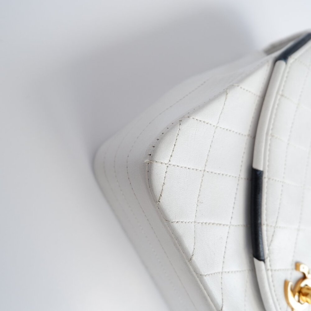 Authentic Preowned Vintage Chanel White Single Flap Bag - GHW - Picture 4 of 16